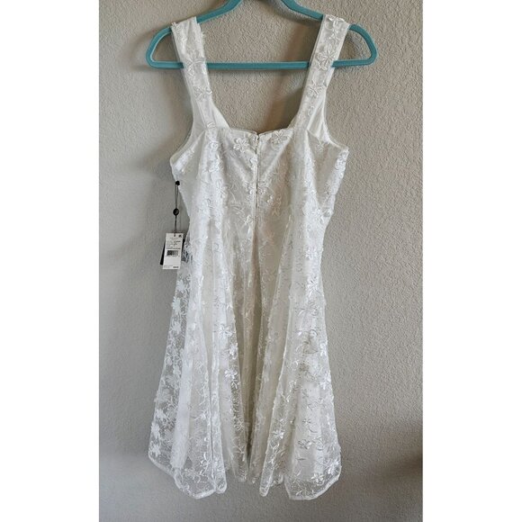 Adrianna Papell Woman SZ 10 NWT  3D Embroidered High Low Dress Ivory Fairy - Picture 2 of 10